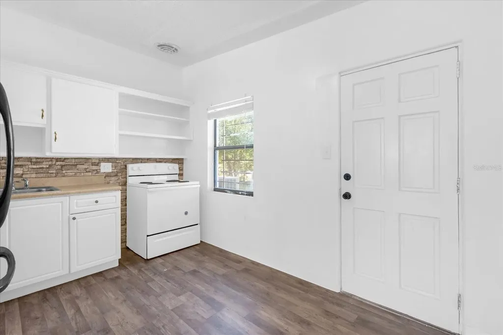 920 Hacienda Court Orlando FL 32808
