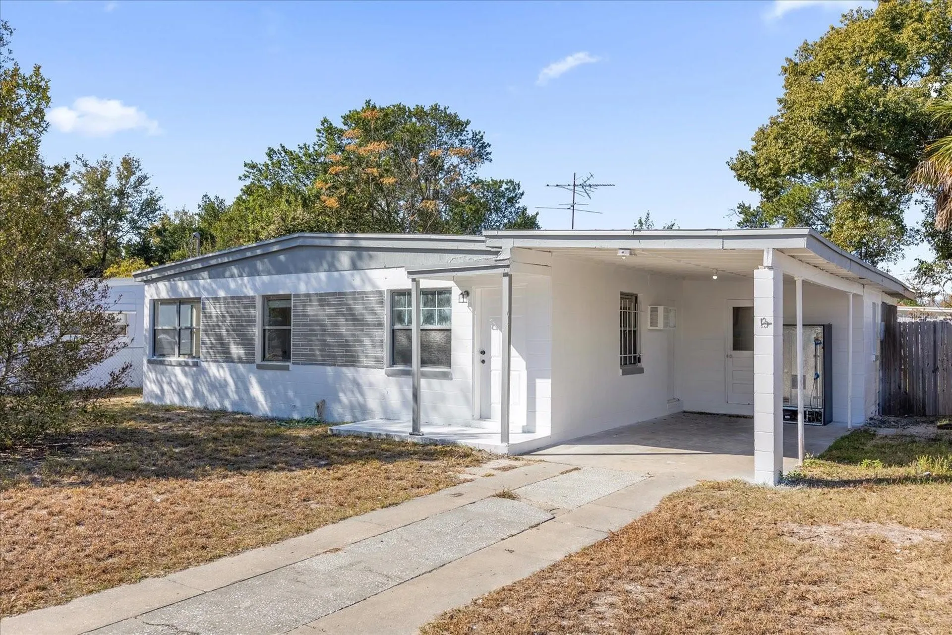 920 Hacienda Court Orlando FL 32808