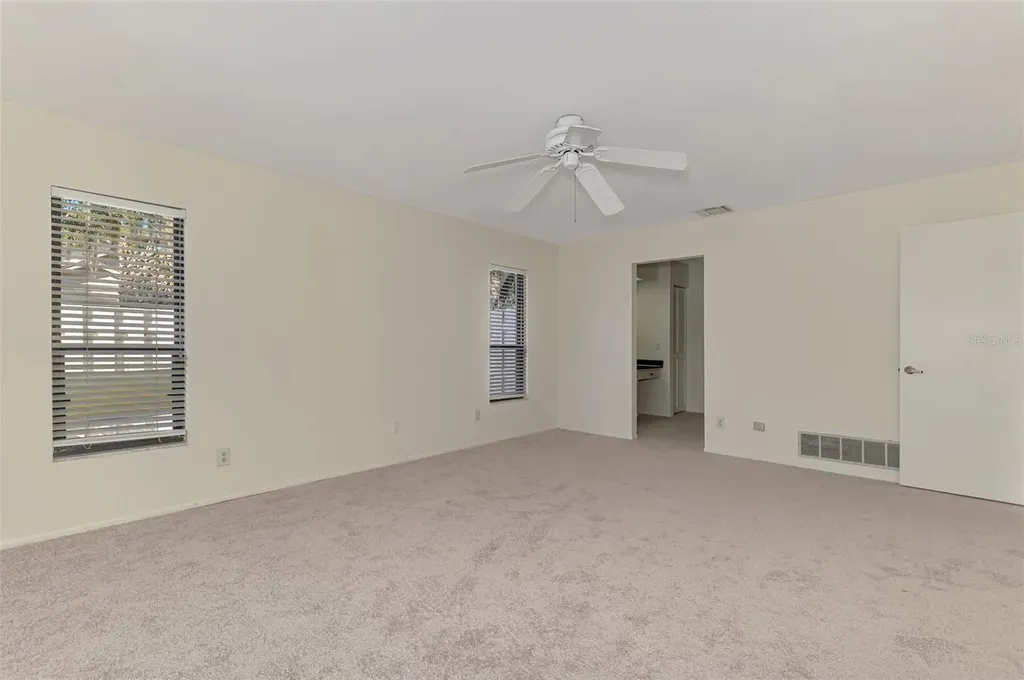 5028 Willow Leaf Way Sarasota FL 34241