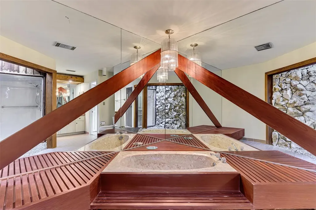 5028 Willow Leaf Way Sarasota FL 34241
