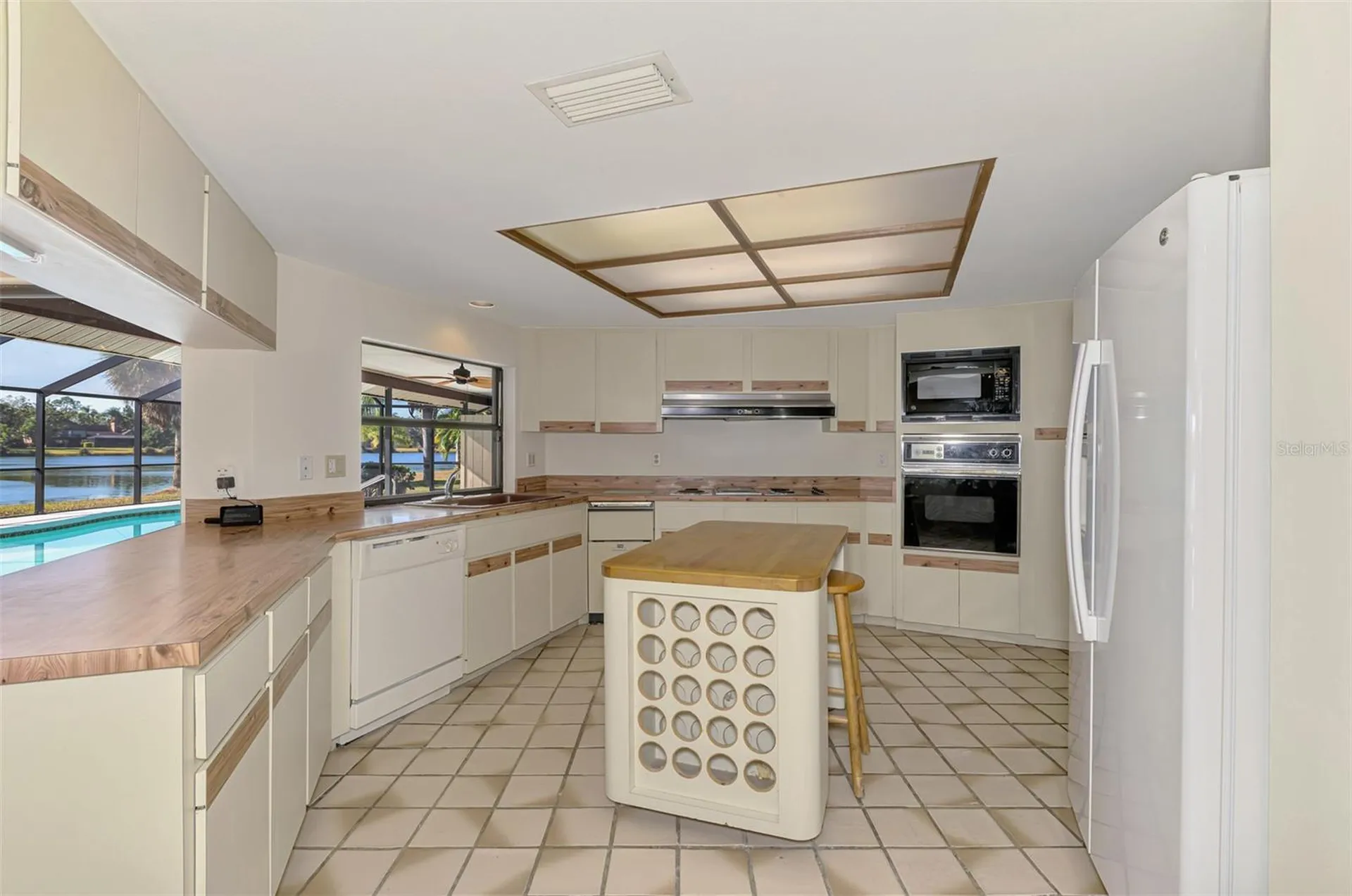 5028 Willow Leaf Way Sarasota FL 34241