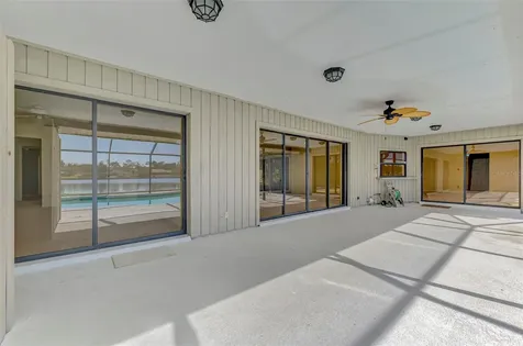 5028 Willow Leaf Way Sarasota FL 34241