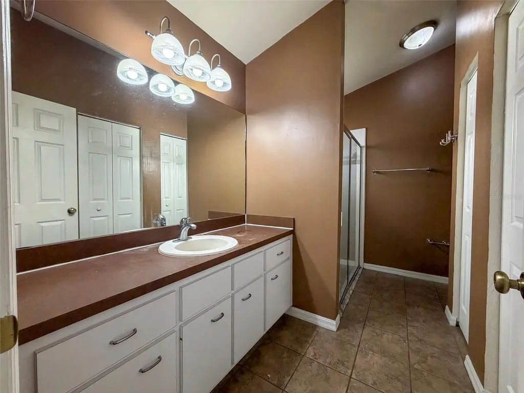 2131 NW 52nd Place Gainesville FL 32605
