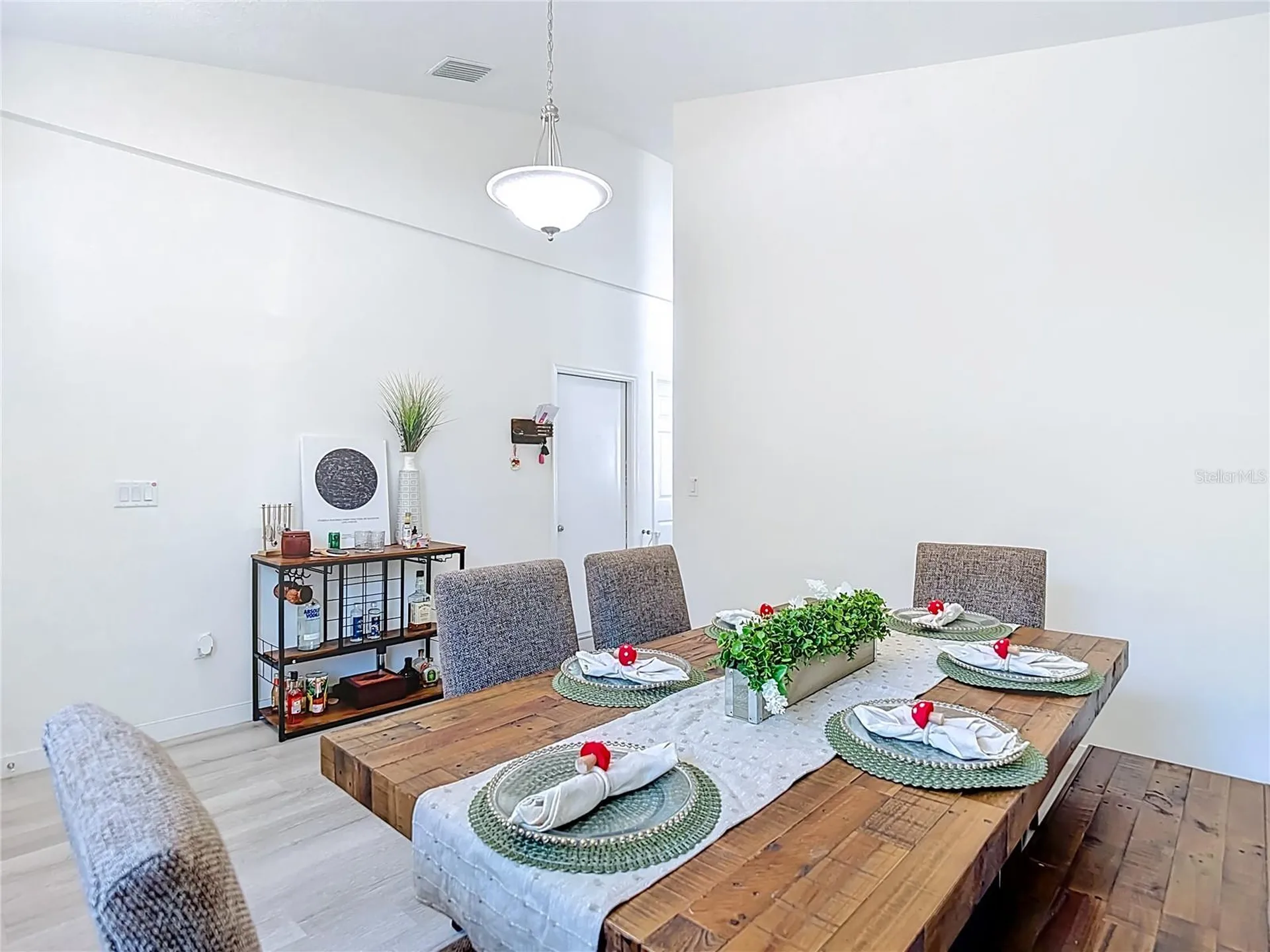 1747 S Oak Street Seffner FL 33584