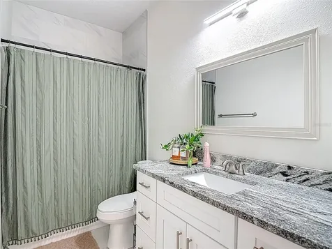 1747 S Oak Street Seffner FL 33584