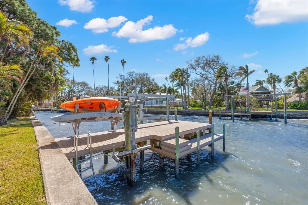 101 Shore Drive Dunedin FL 34698