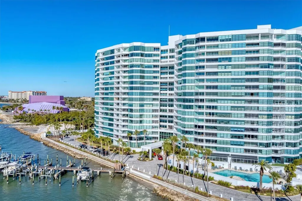 988 Blvd Of The Arts Sarasota FL 34236