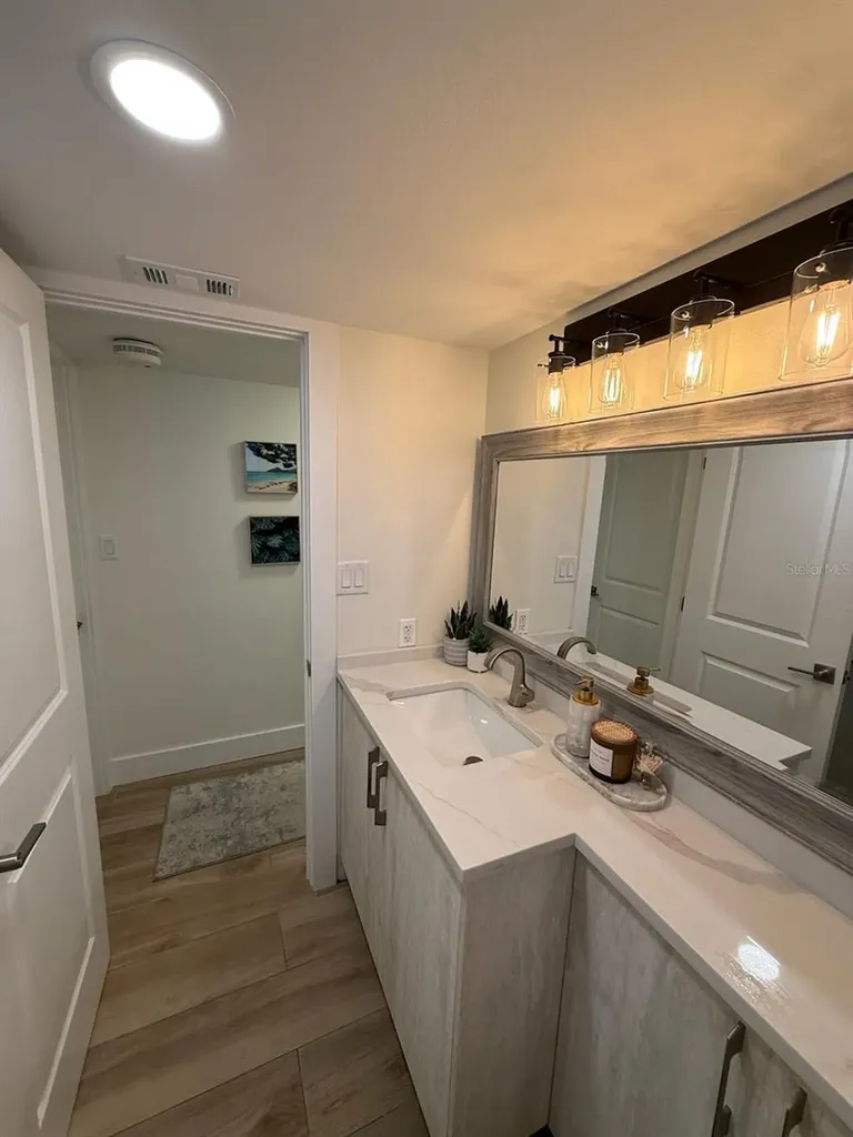 11 Sunset Drive Sarasota FL 34236