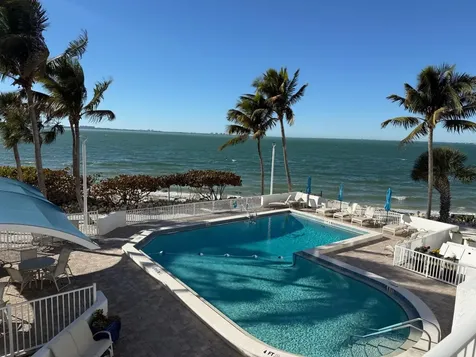 11 Sunset Drive Sarasota FL 34236