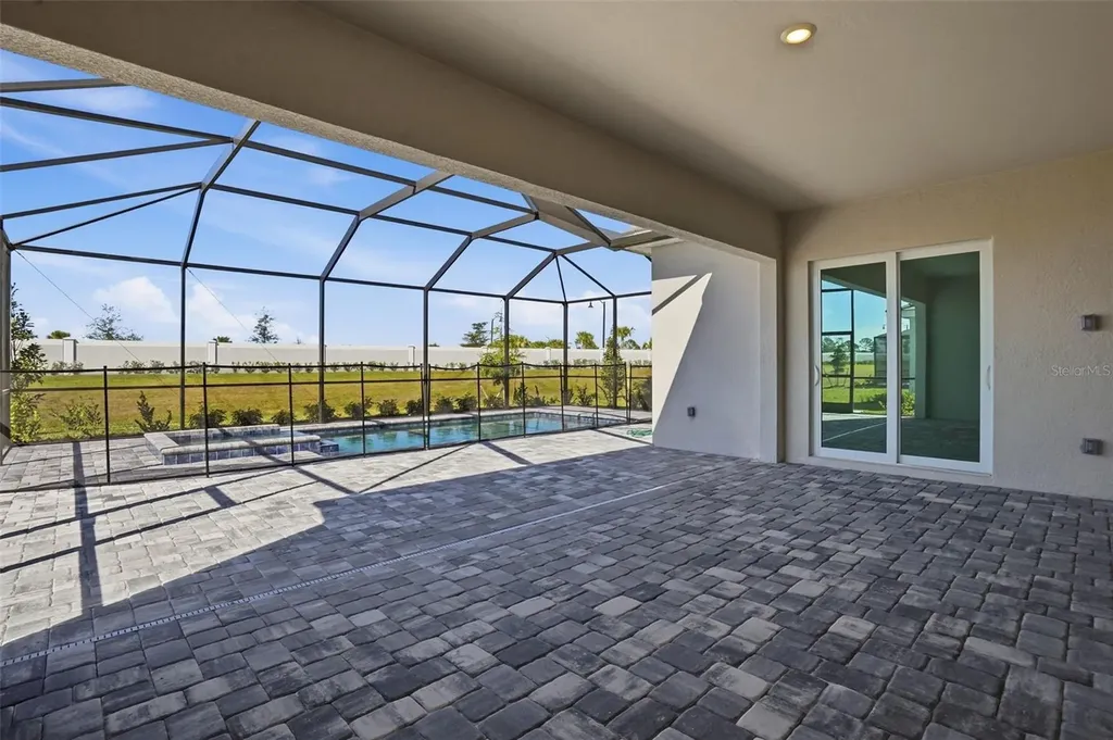 13092 Tulum Loop Venice FL 34293