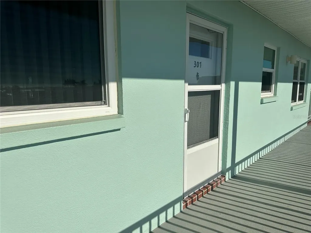 1819 Shore Drive S South Pasadena FL 33707
