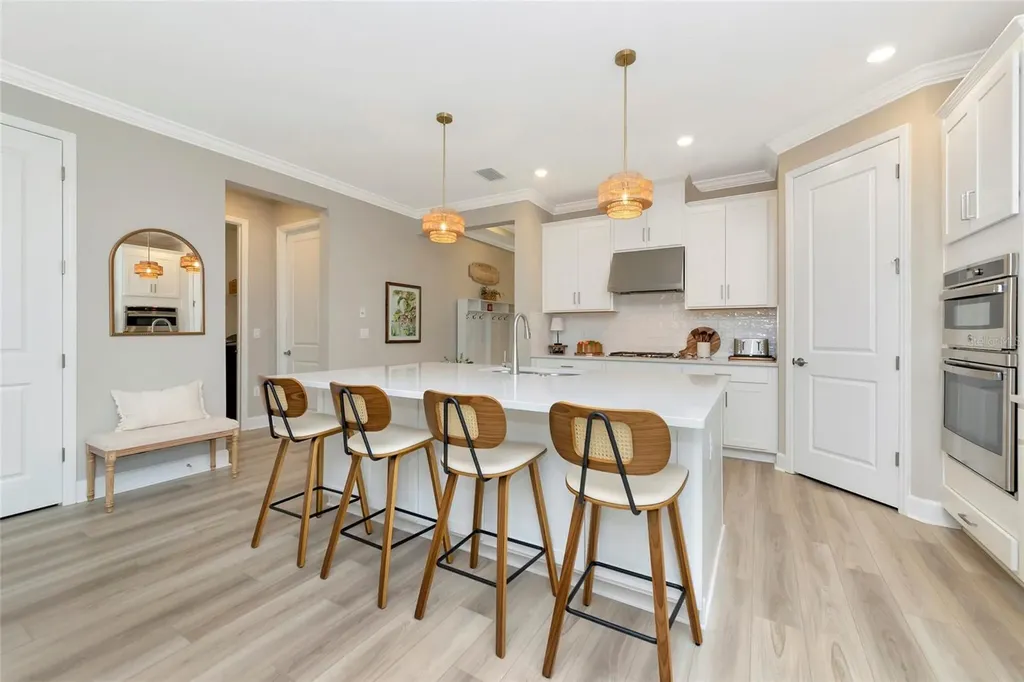 8516 Golden Dawn Court Sarasota FL 34241