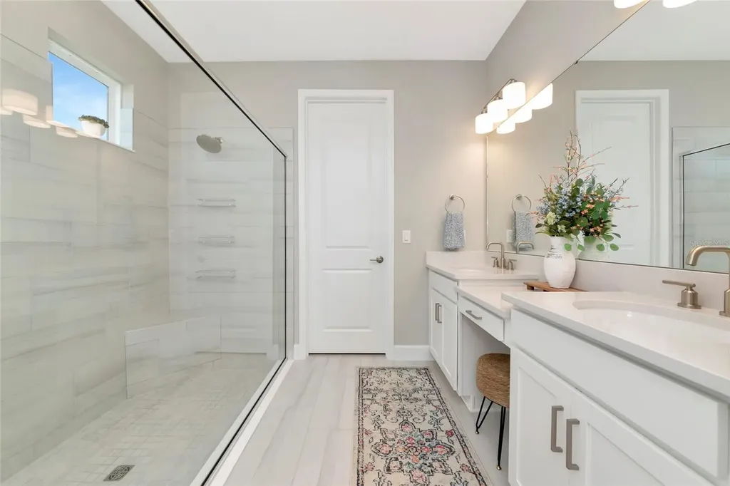 8516 Golden Dawn Court Sarasota FL 34241