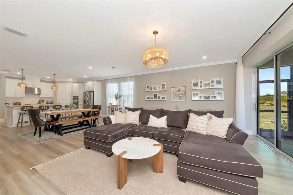 8516 Golden Dawn Court Sarasota FL 34241