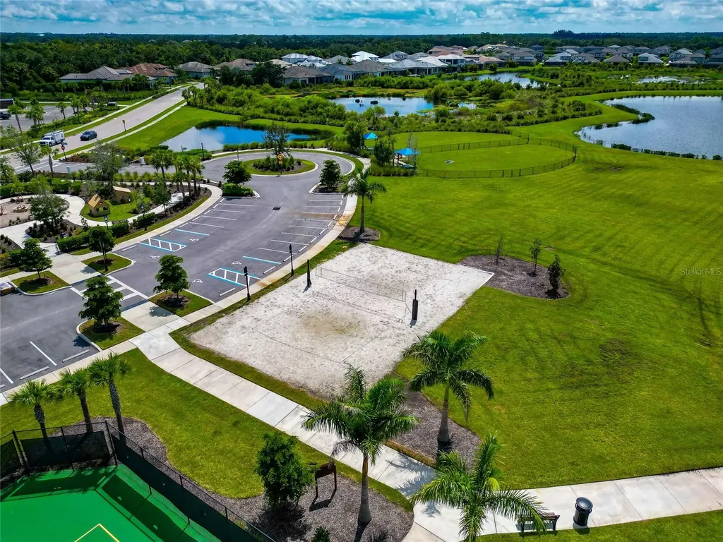 8516 Golden Dawn Court Sarasota FL 34241
