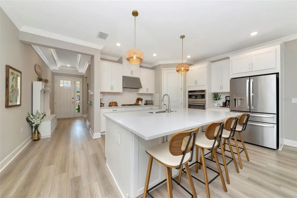 8516 Golden Dawn Court Sarasota FL 34241