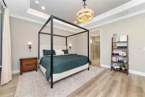 8516 Golden Dawn Court Sarasota FL 34241