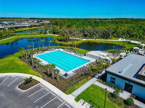 8516 Golden Dawn Court Sarasota FL 34241