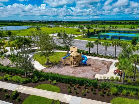 8516 Golden Dawn Court Sarasota FL 34241