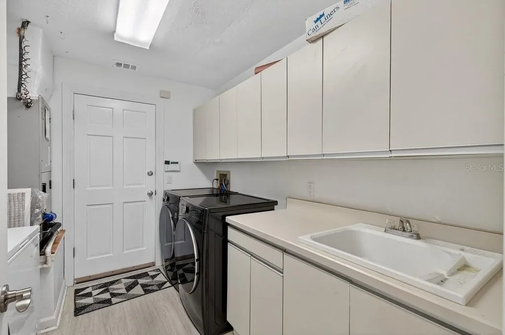 13 Bay Pointe Drive Ormond Beach FL 32174