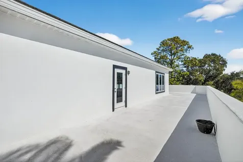 13 Bay Pointe Drive Ormond Beach FL 32174