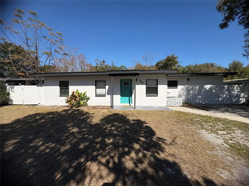 261 1st Street Chuluota FL 32766