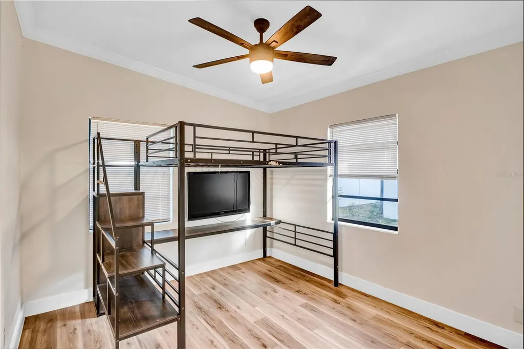 261 1st Street Chuluota FL 32766