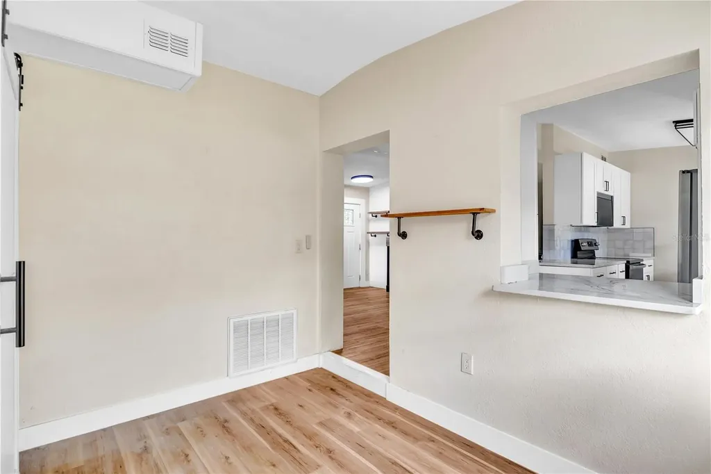 261 1st Street Chuluota FL 32766