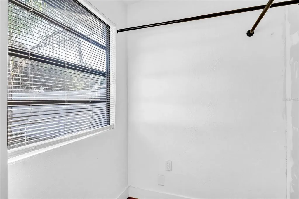 261 1st Street Chuluota FL 32766