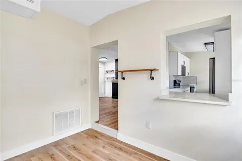 261 1st Street Chuluota FL 32766