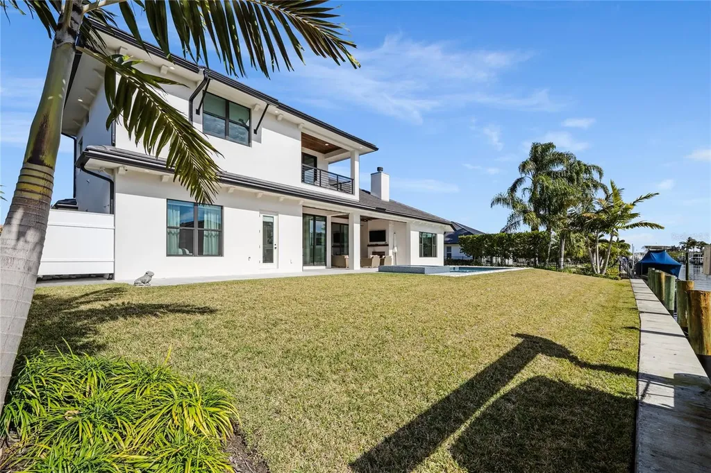 9058 SE Star Island Way Hobe Sound FL 33455