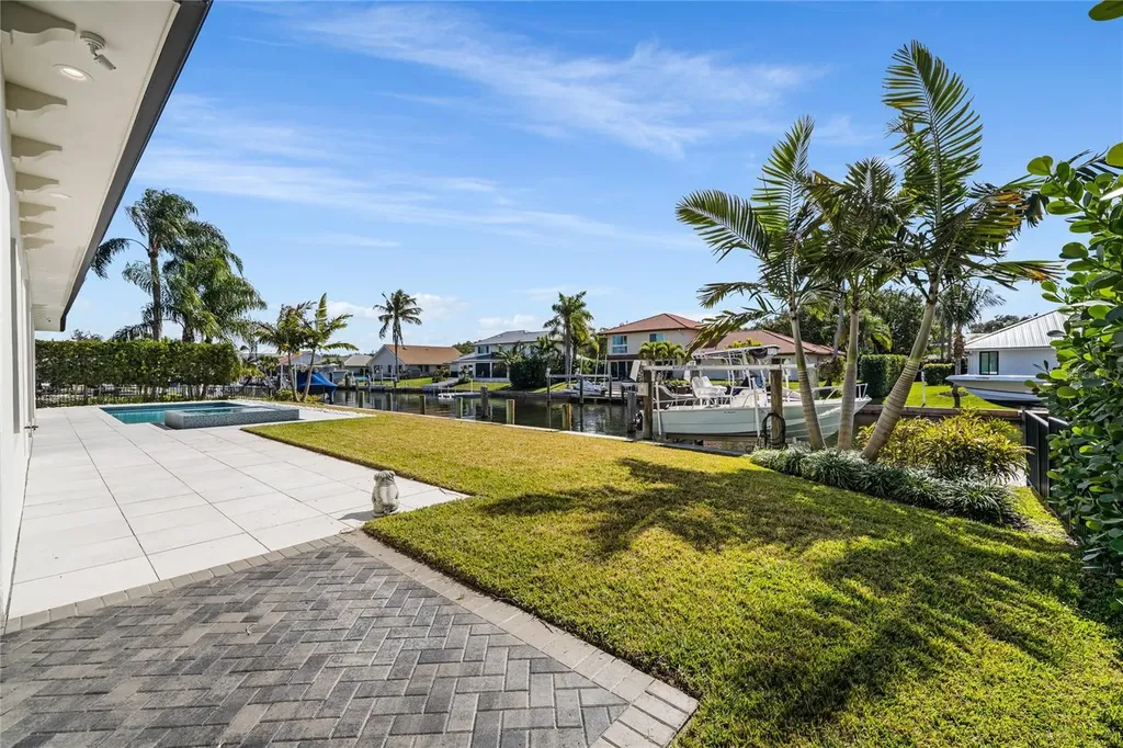 9058 SE Star Island Way Hobe Sound FL 33455