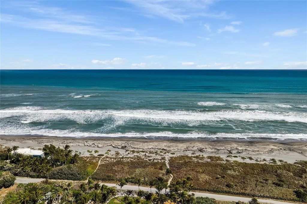 9058 SE Star Island Way Hobe Sound FL 33455
