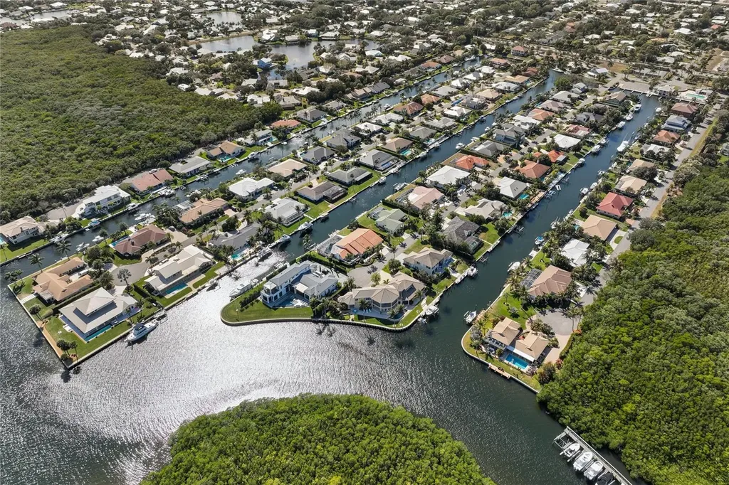 9058 SE Star Island Way Hobe Sound FL 33455