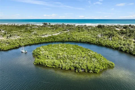 9058 SE Star Island Way Hobe Sound FL 33455