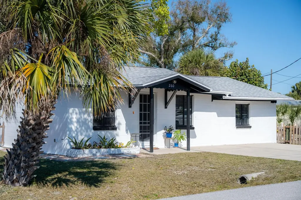 260 Cocoanut Avenue Englewood FL 34223