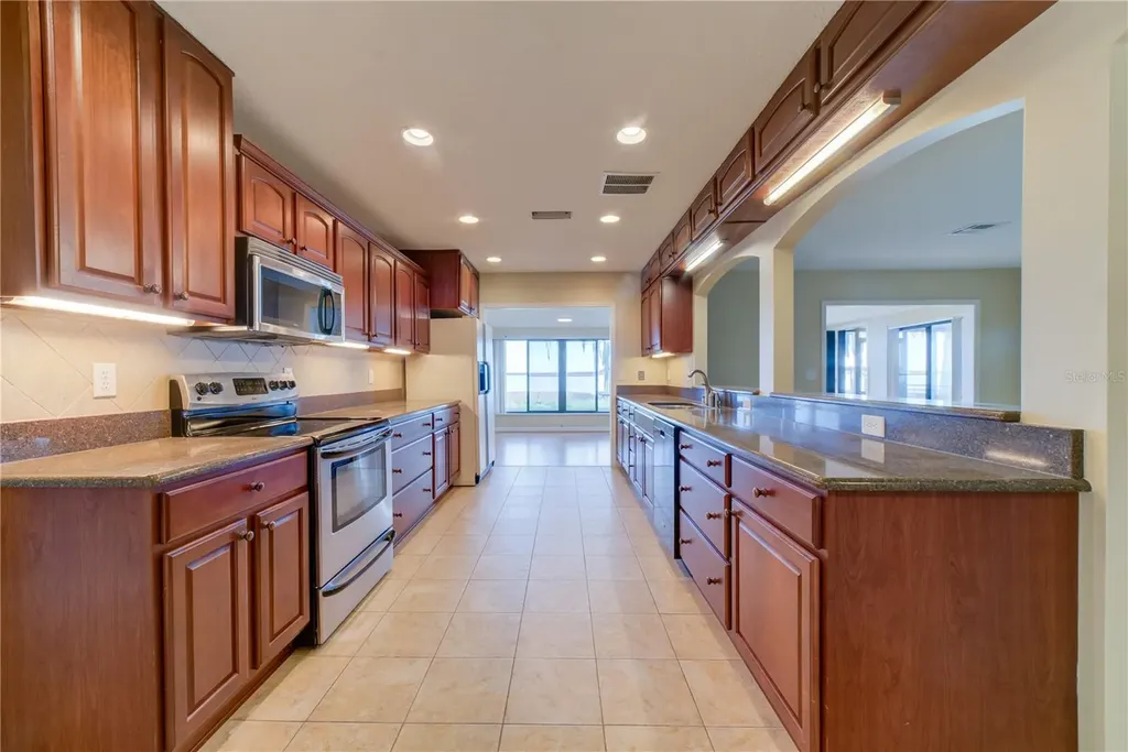 12255 Virginia Drive Leesburg FL 34788