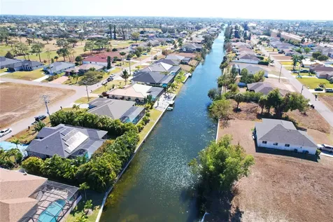 1606 SW 15th Avenue Cape Coral FL 33991