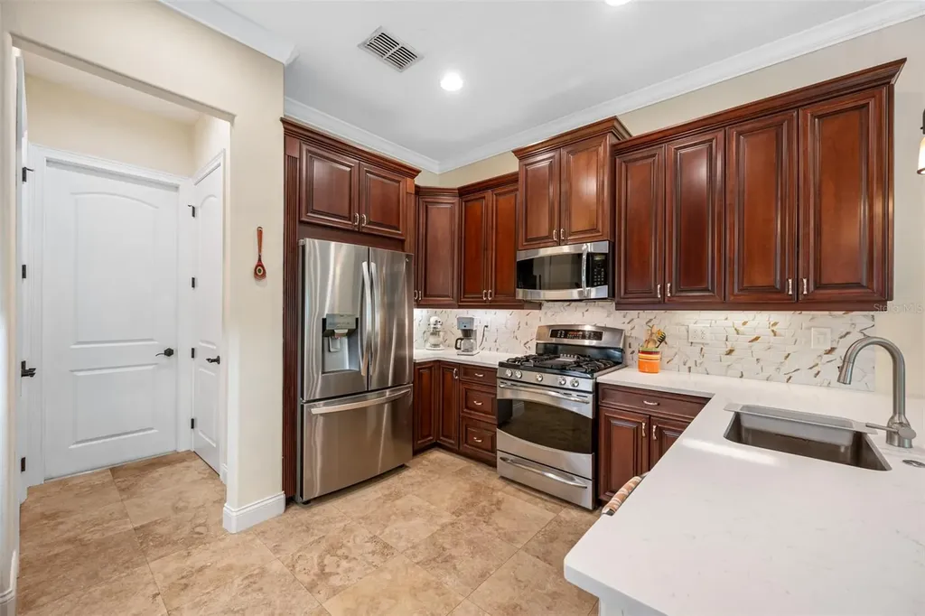 1425 Hillside Landing Drive Tarpon Springs FL 34688
