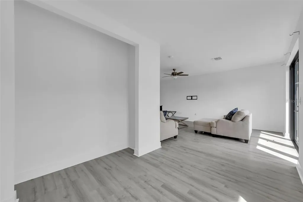 8713 Palm Ranches Place Tampa FL 33614