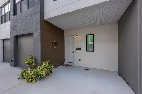 8713 Palm Ranches Place Tampa FL 33614