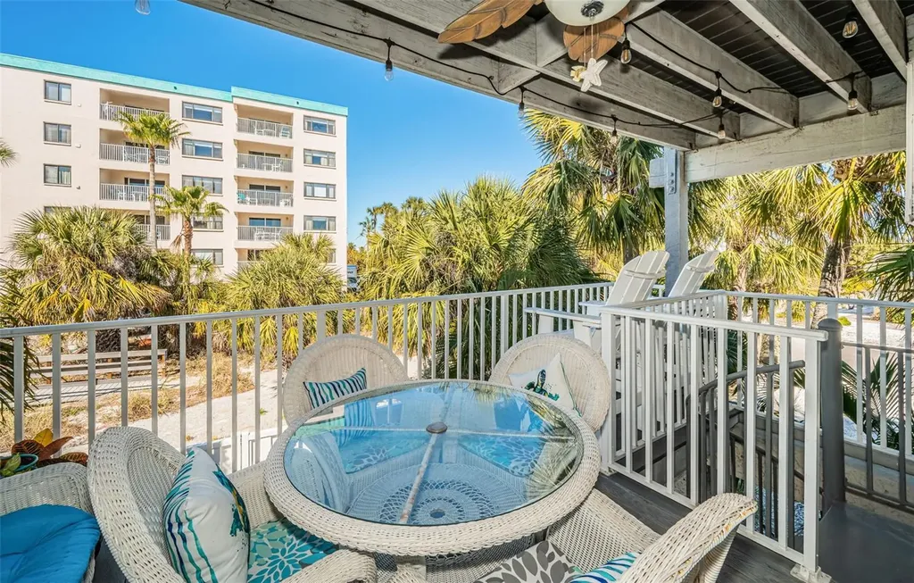 12274 1st Street W Treasure Island FL 33706