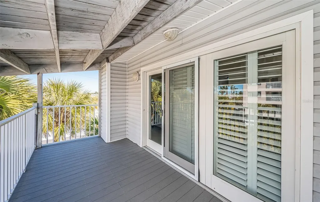 12274 1st Street W Treasure Island FL 33706