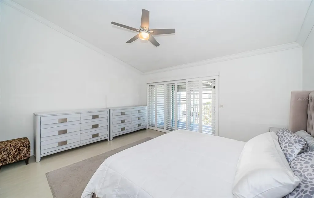 12274 1st Street W Treasure Island FL 33706