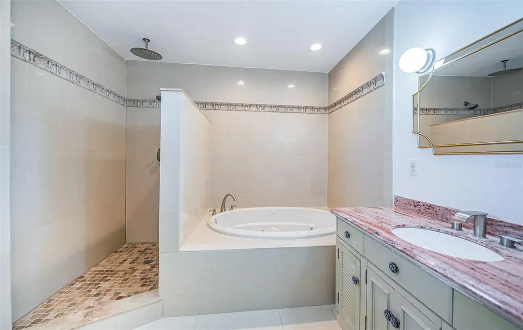 12274 1st Street W Treasure Island FL 33706