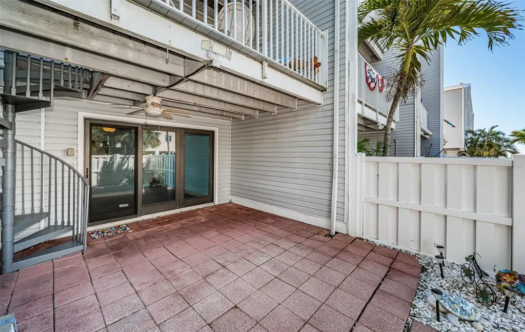 12274 1st Street W Treasure Island FL 33706