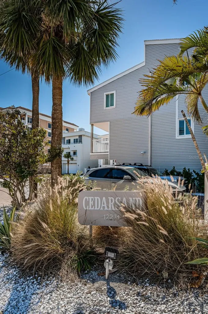 12274 1st Street W Treasure Island FL 33706