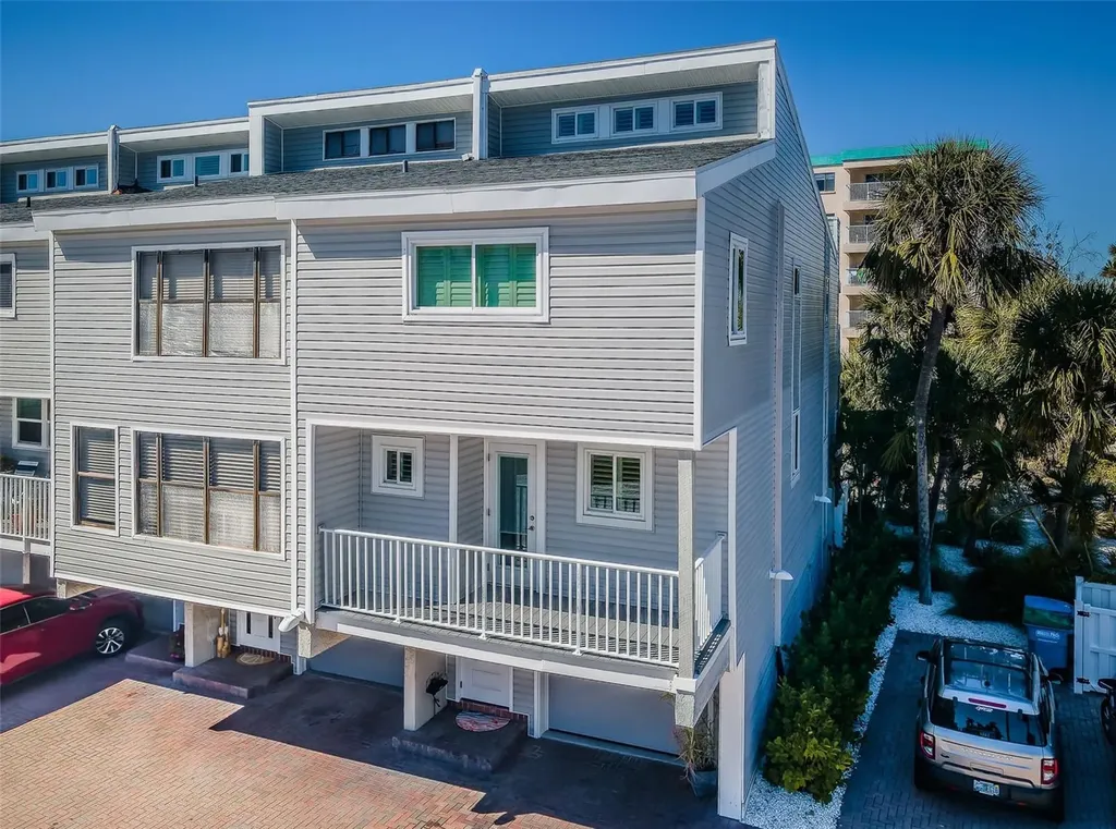 12274 1st Street W Treasure Island FL 33706