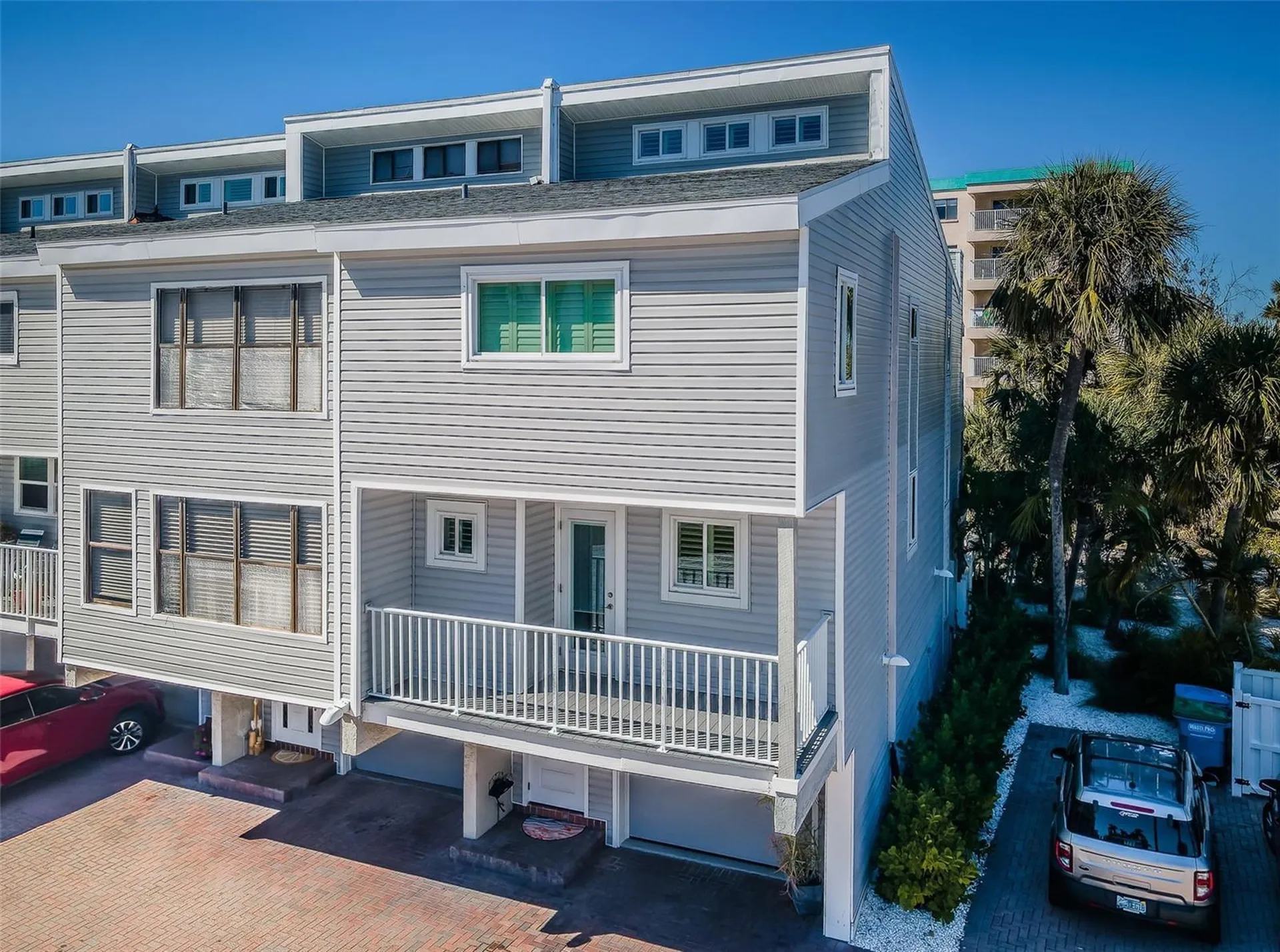 12274 1st Street W Treasure Island FL 33706