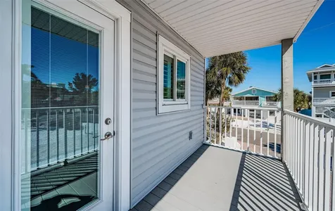 12274 1st Street W Treasure Island FL 33706